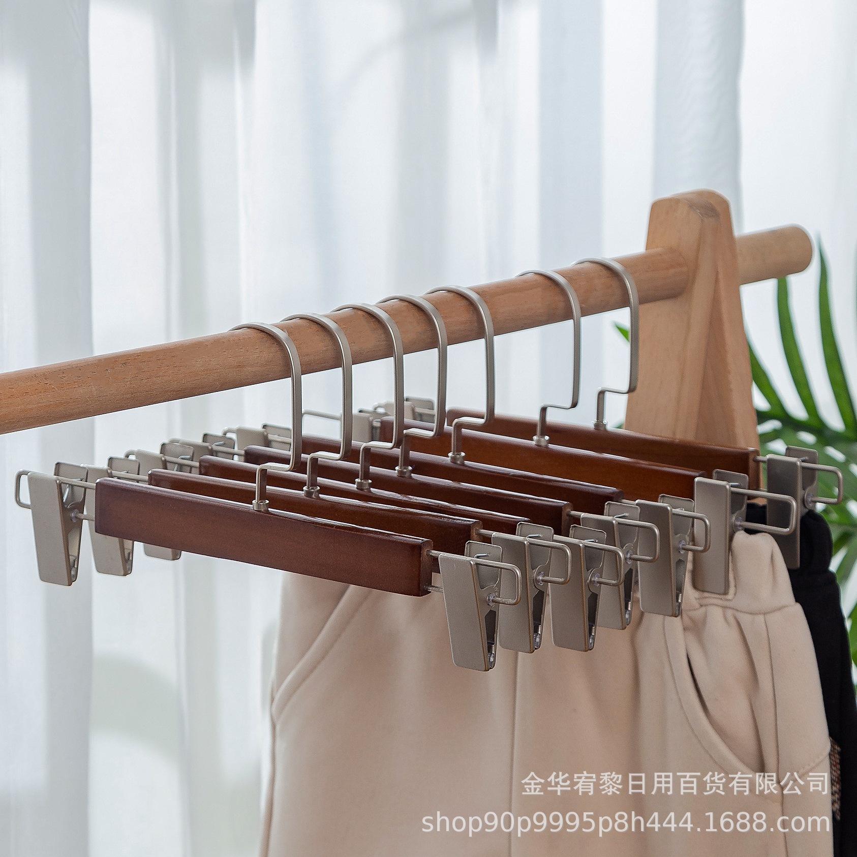 高档实木裤架裤夹 服装店衣挂批发展示 家用成人裤子收纳衣架裤挂详情20