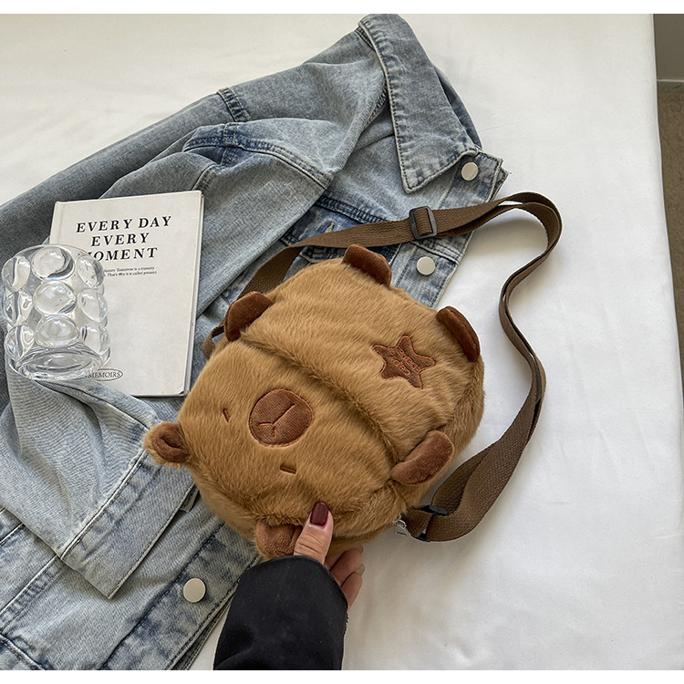 卡通玩偶稀奇古怪奇怪可爱包包女生2024新款棕色小熊毛绒包斜挎包详情16