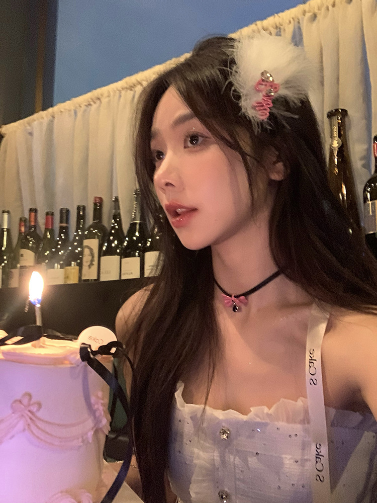 多巴胺y2k芭比公主风侧边刘海夹珍珠蝴蝶结字母鸭嘴夹子头饰批发                             详情9