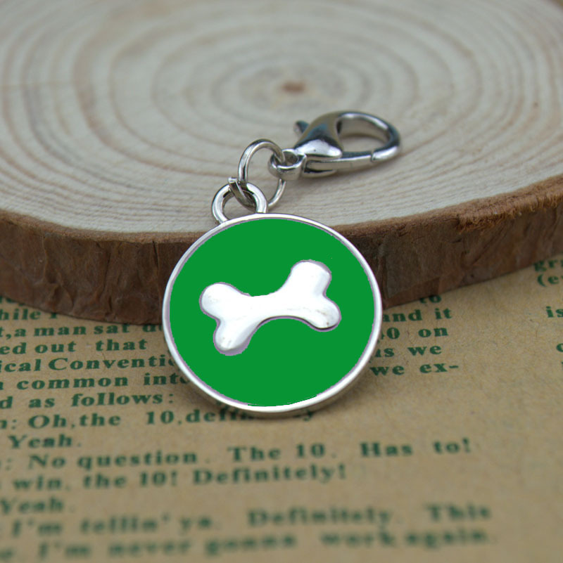 Pet zinc alloy bone pendants, exquisite and elegant pet dog tags, outdoor anti-loss pet store cat tags wholesale pic 12