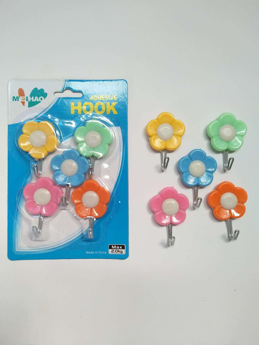5 pieces of creative flower-shaped adhesive hook suction card, plum blossom hook manufacturer wholesale pic 3