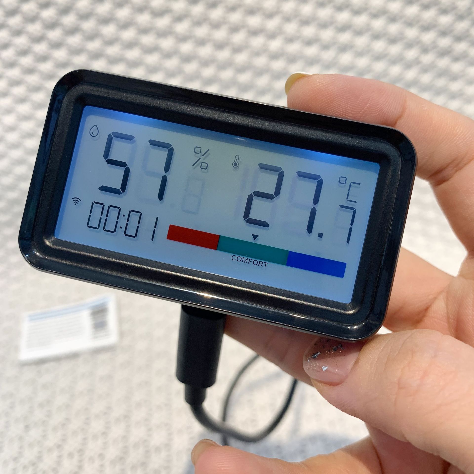 Tuya Smart Home WiFi/zigbee temperature and humidity sensor with time wireless electronic thermometer detection pic 3