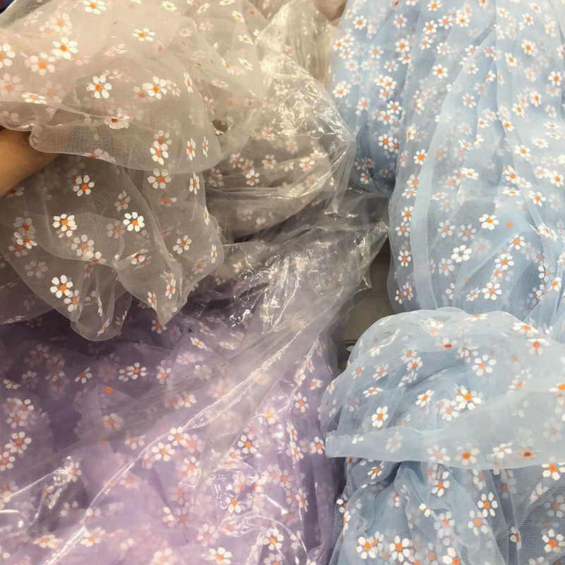 国潮厂家供应 胶浆胶印小雏菊网眼布网纱 裙纱童装舞台服装面料辅料详情14