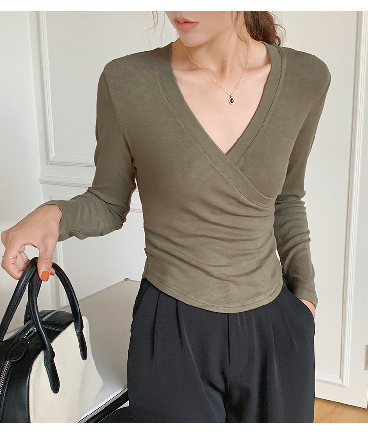A new French cross-V-neck top for women, featuring a versatile Korean long-sleeved T-shirt with a unique design sense pic 13