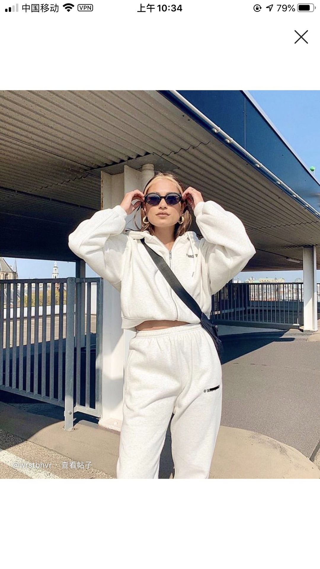 A thickened and fleece hooded suit jacket with an ins trendy girl design sense, a short grey hooded cardigan for women pic 5