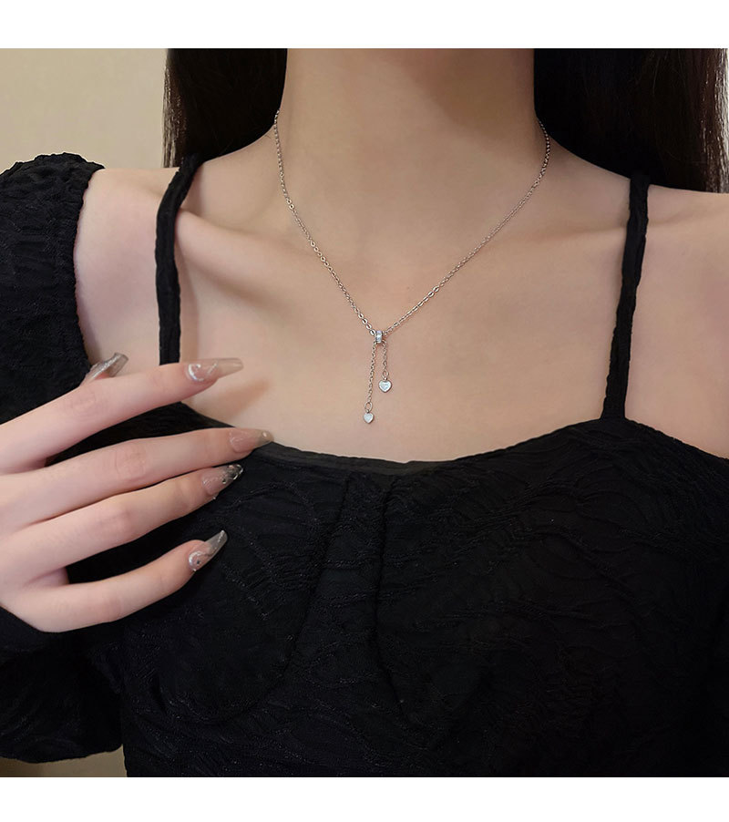 European and American light luxury heart-shaped mother-of-pearl titanium steel necklace, versatile for women, niche design sense collarbone chain, best-selling personalized accessory pic 15