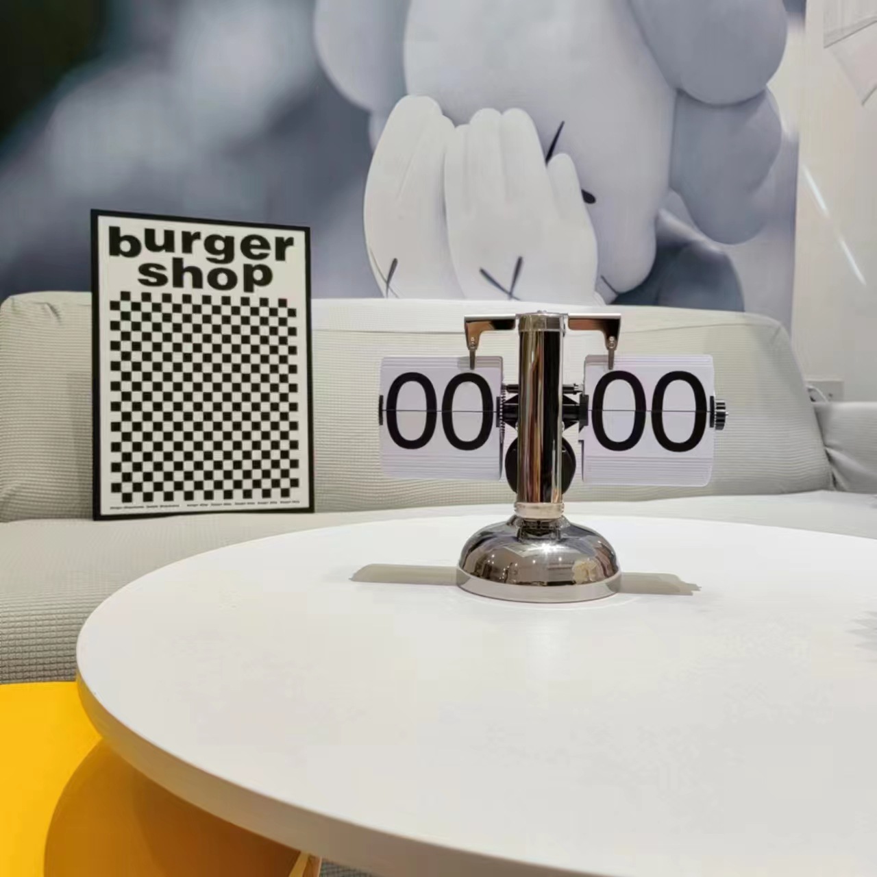 Factory direct sales of European-style automatic page-turning clocks, retro and simple home living room table clocks, small balances, mechanical page-turning clocks pic 2