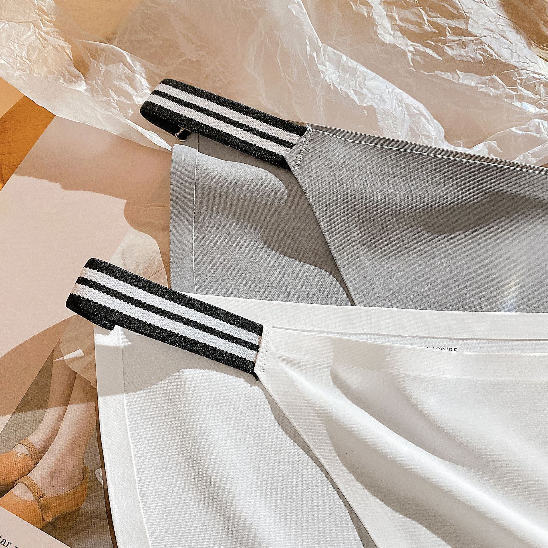 FINETOO宽松贴肤透气超薄内裤舒适女式裸感无痕三角裤N498详情6