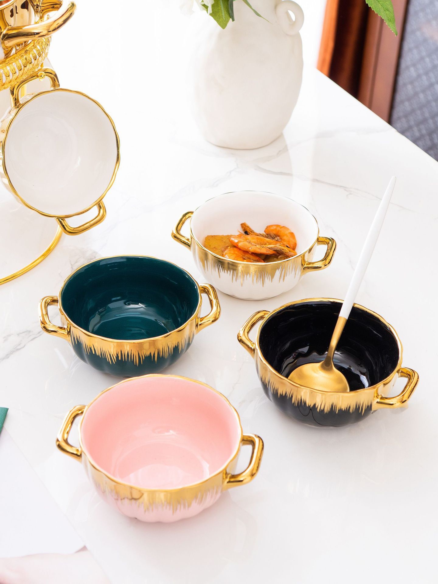 出口创意家用餐具镀金汤锅带盖高档轻奢双耳陶瓷汤锅套装带铁架详情16