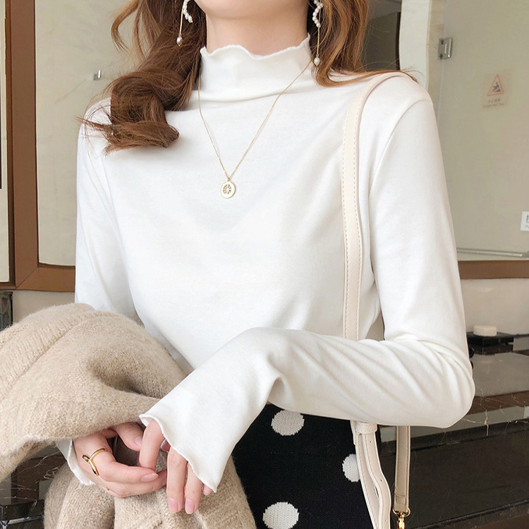 The 2022 autumn and winter new style base shirt for women is a semi-high-neck long-sleeved solid color with black fungus edges, paired with a fitted and warm German velvet top pic 6