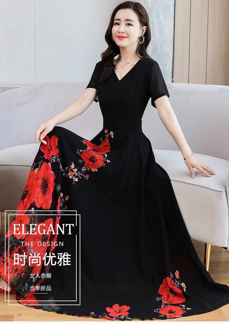 This is a new summer short-sleeved long dress for middle-aged and elderly mothers pic 2