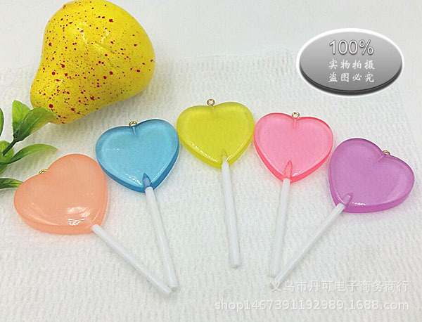 树脂爱心棒棒糖饰品 环保树脂配件 树脂糖果 桃心糖果挂件详情2