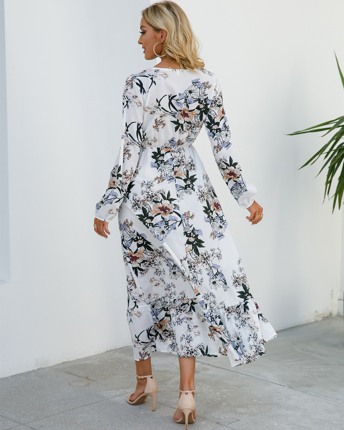 European and American floral long, round-neck, long-sleeved, waist-cinching and slimming dress pic 44