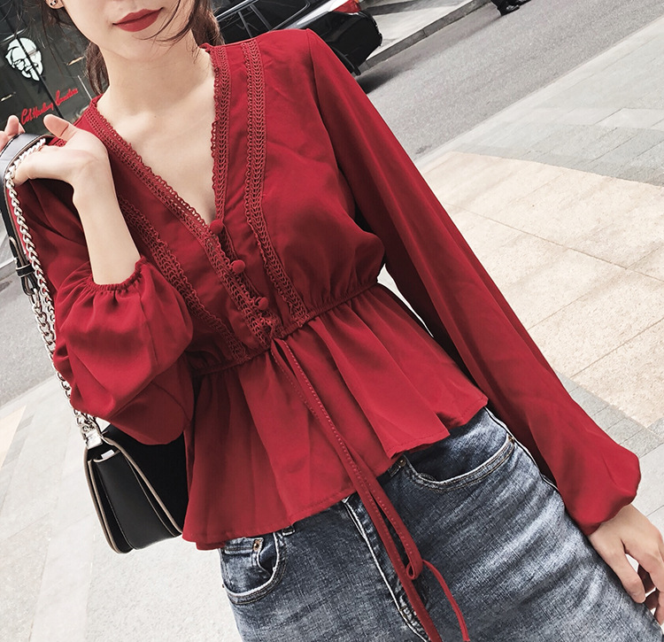The new summer and autumn collection of the super popular Instagram fairy white lantern sleeve retro court shirt and V-neck chiffon top for women pic 8