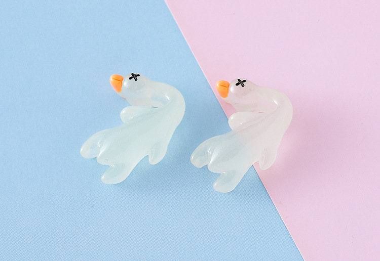 新款树脂夜光迷你鸭钥匙扣书包小挂件车内装饰品创意摆件饰品批发详情15