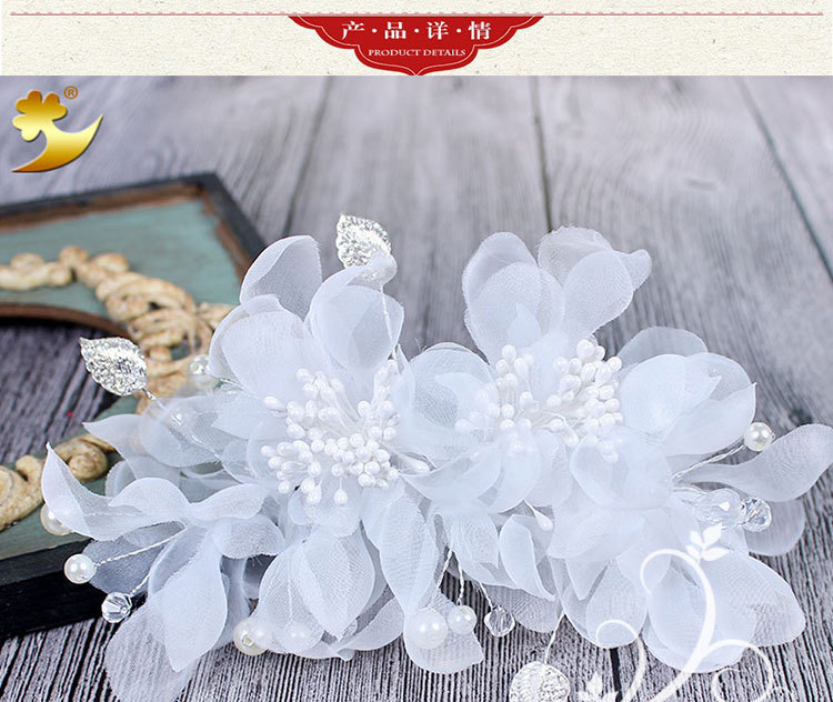 Xinyun Japanese and Korean bride headwear, handcrafted silk gauze white flower hair clips, studio wedding dress headwear accessories in stock pic 11