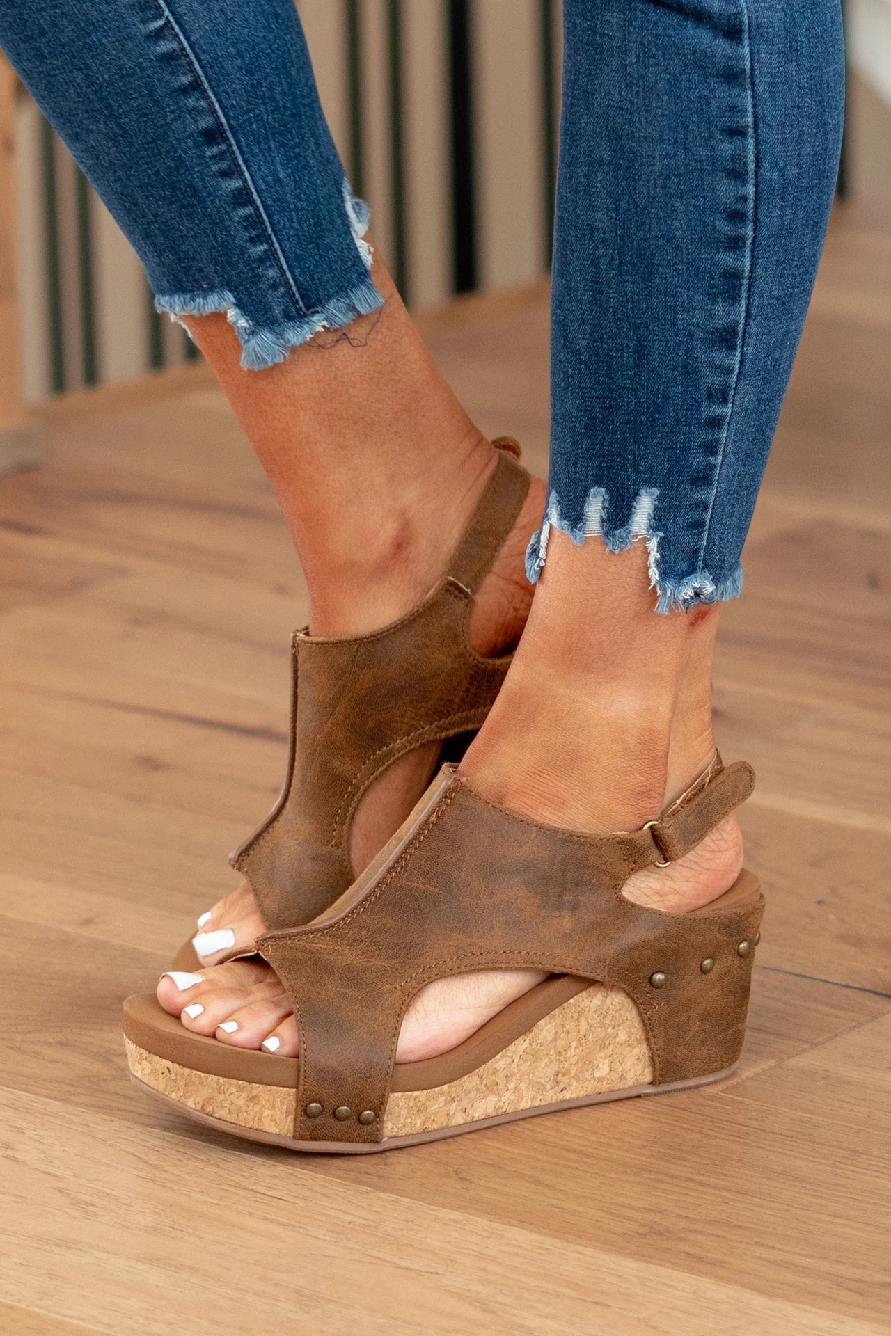 2024夏季新款外贸大码女士厚底坡跟凉鞋后跟魔术贴舒适轻便详情9