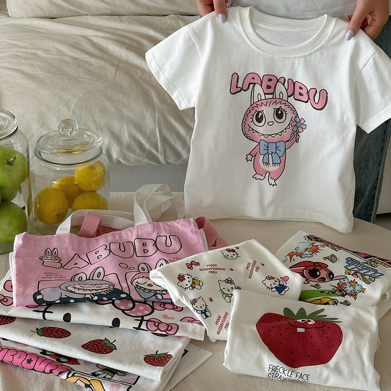 A new summer lace patchwork short-sleeved shirt for girls in 2025, a sweet and fashionable T-shirt for children pic 4