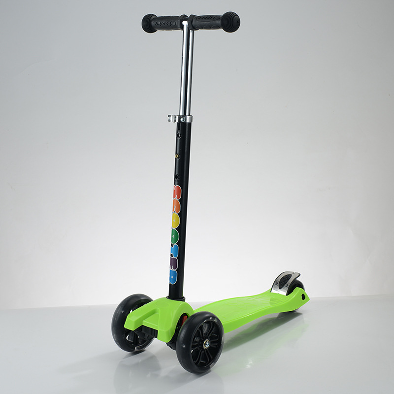 工厂批发儿童3-6-8岁脚踏PU带灯大轮可调节滑行车scooter滑板车详情3