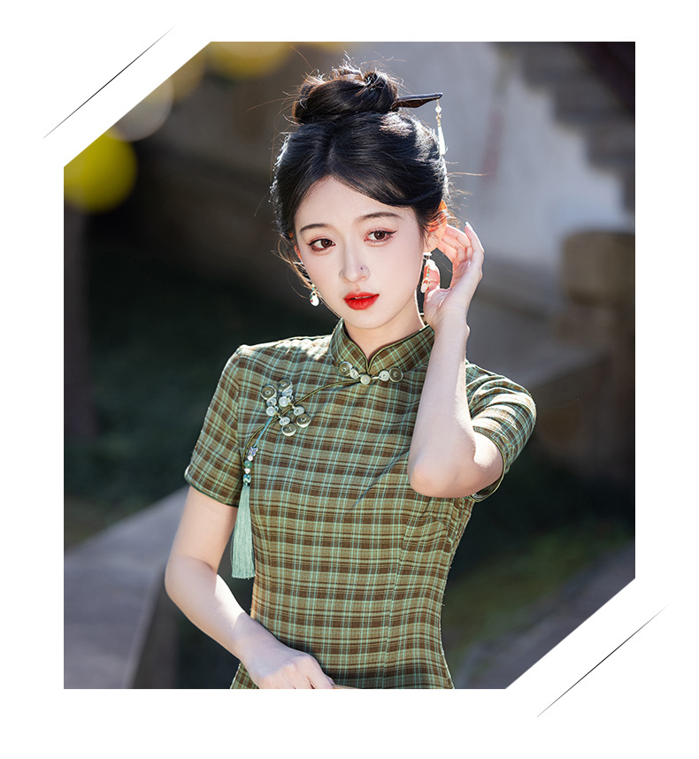 国潮新款改良格子旗袍中长款新中式年轻款气质显瘦日常通勤详情1