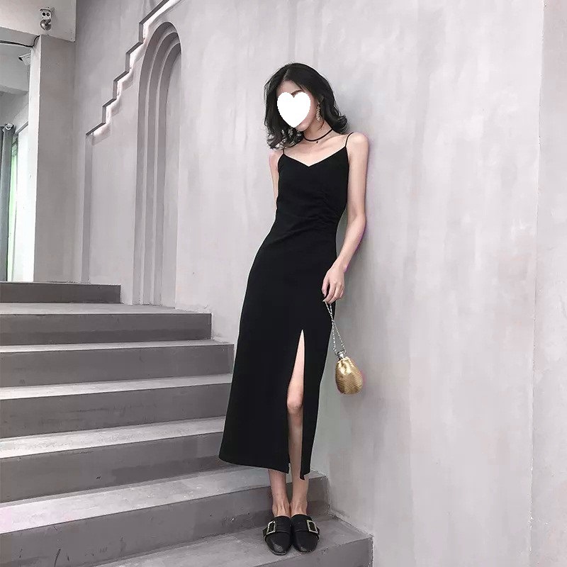 A new black halter slit dress for women in summer, with a French design style. Pair it with a small black skirt as a base layer pic 8