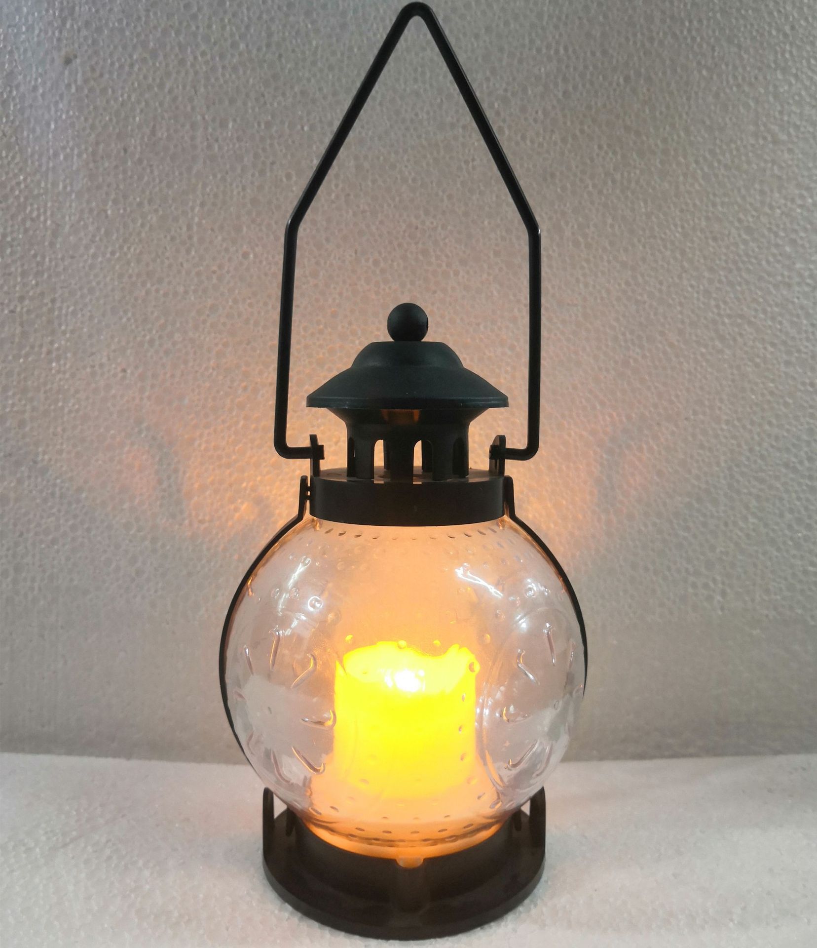 Retro plastic wind lamps, candle lamps, horse lanterns, hand-held lamps, European and Middle Eastern decorative handicrafts and ornaments pic 4