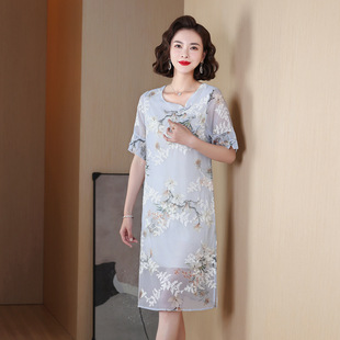 The 2023 new style of stylish knitted top for middle-aged mothers in autumn and thin base layer sweaters for middle-aged and elderly women in spring and autumn pic 21