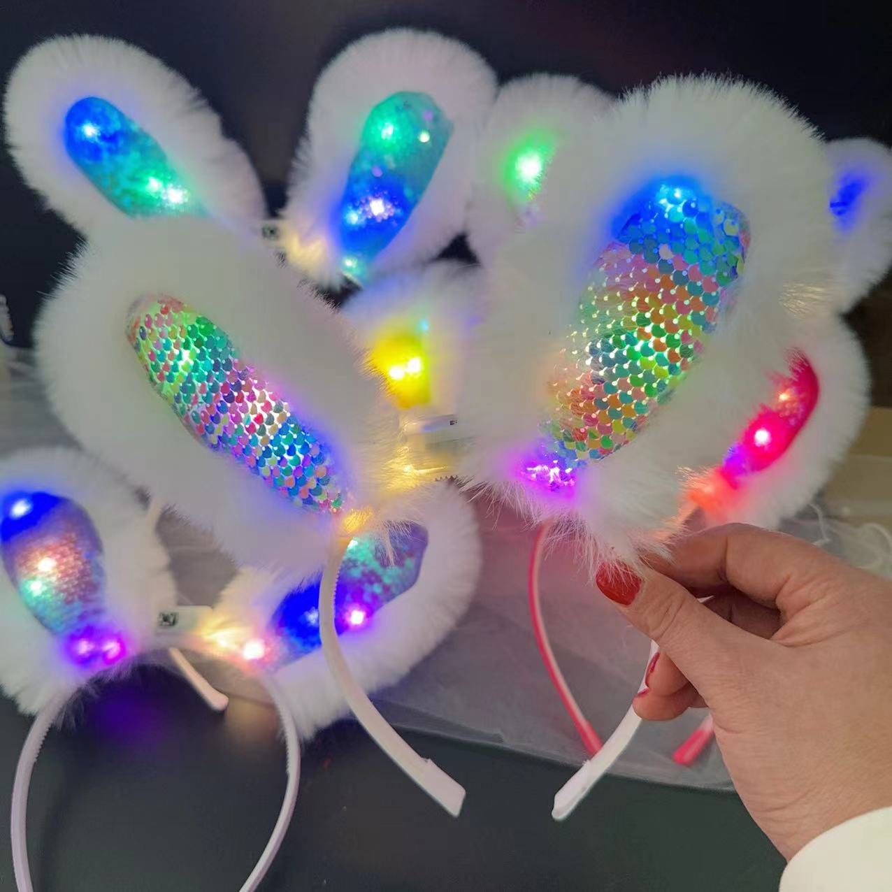 Luminous plush rabbit ear headbands with flashing lights, selling cute rabbit ear headbands, setting up stalls at night markets, and wholesale toys pic 2