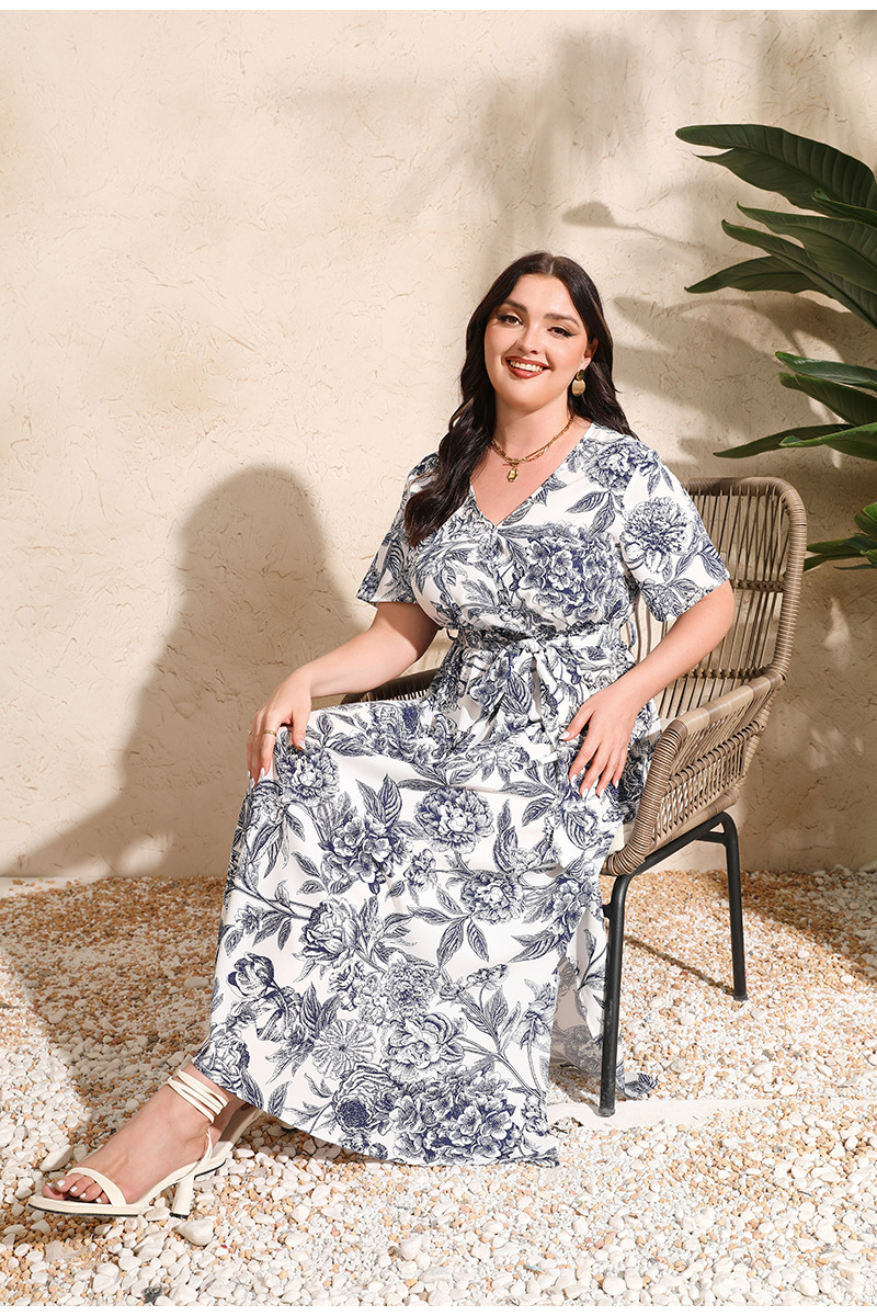 2024 Cross-border new French-style elegant plus-size dress with a V-neck, short sleeve and cinched waist, featuring a simple floral design pic 7