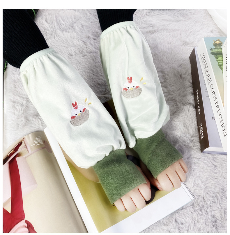 New winter cute warm hand sleeve products: Two-in-one warm plush sleeve, ins anti-dirt cartoon glove sleeve factory pic 7