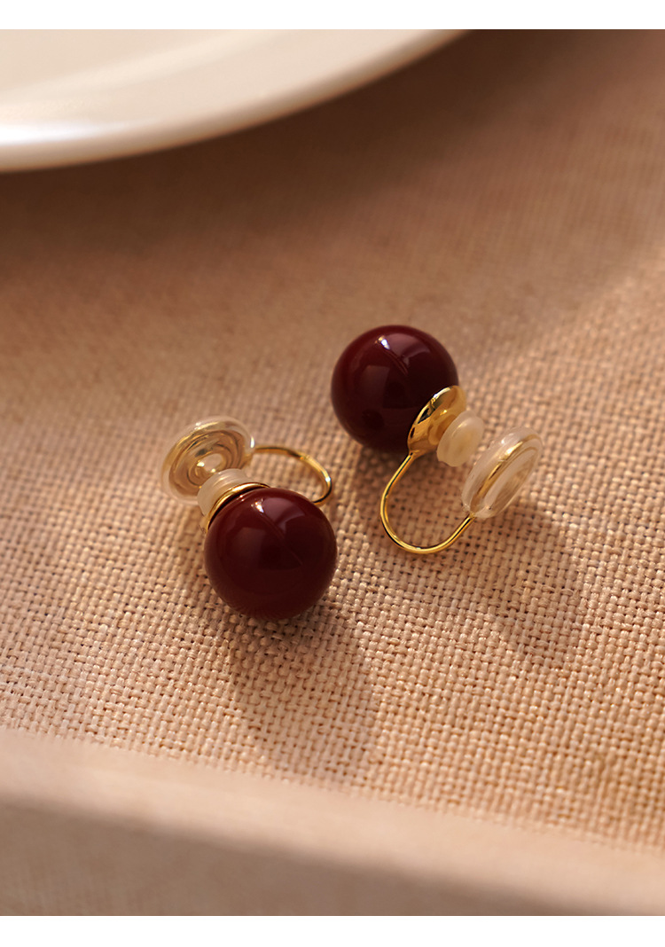 The upgraded version of the Shi Jia Zhen Duo Ma Hui pearl earrings, featuring double silicone mosquito repellent coils and painless ear clips, is a trend of high-end and elegant earrings pic 8