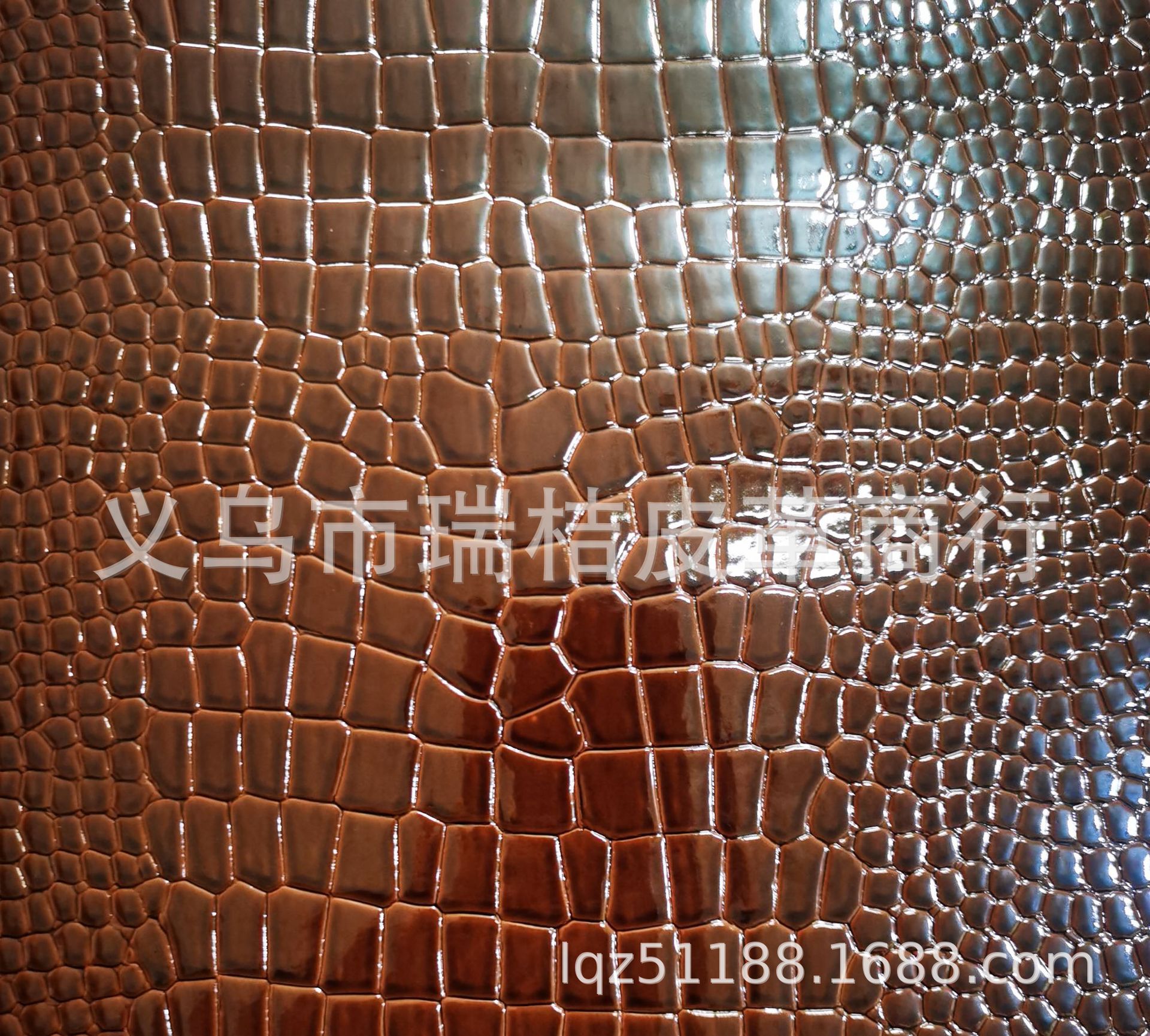 High-gloss stone with crocodile patterns pic 1