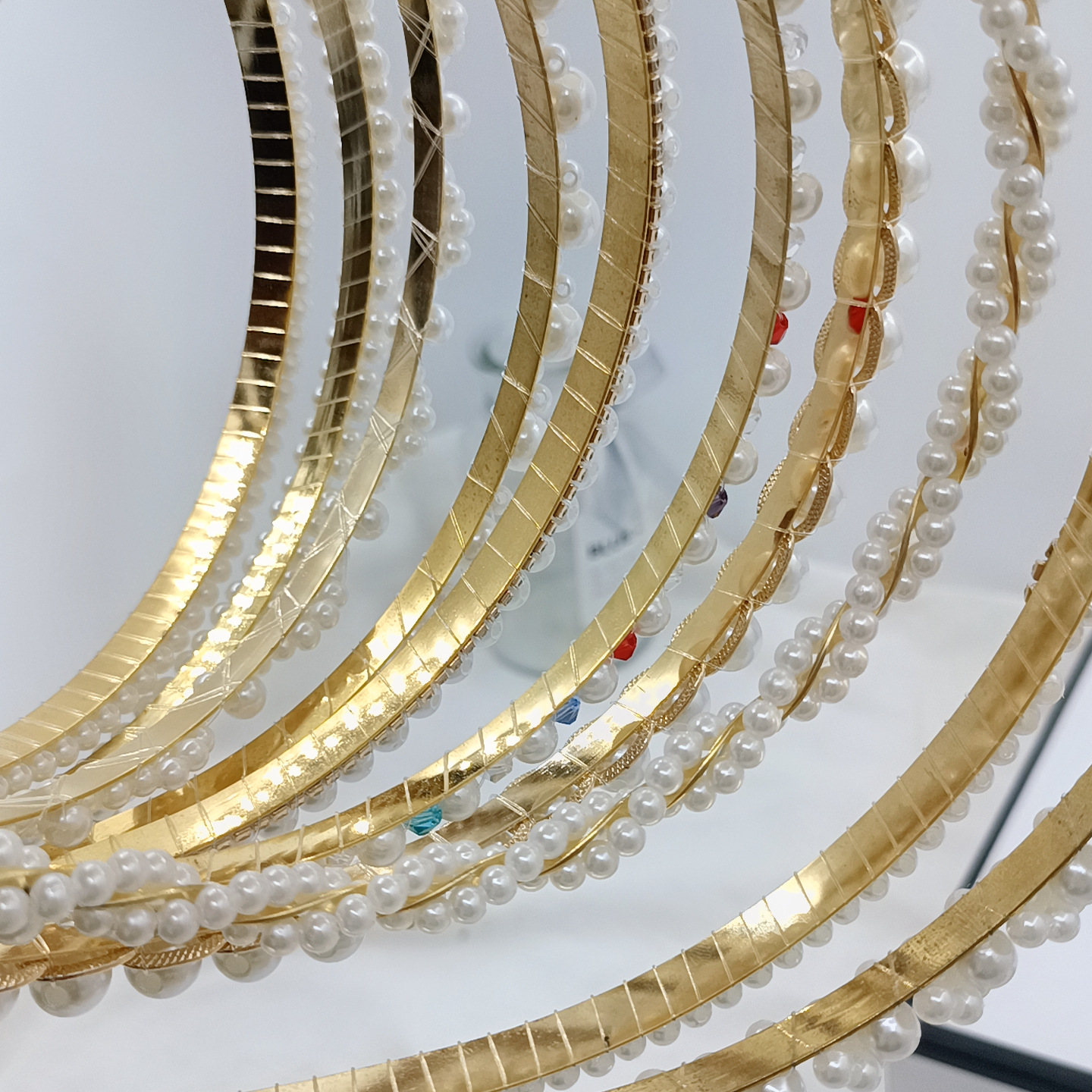 Pearl hairband for women, Super fairy French headband, hair tie, new style 2024, elegant high headband for the top of the head, external pressure hairpin headwear pic 17