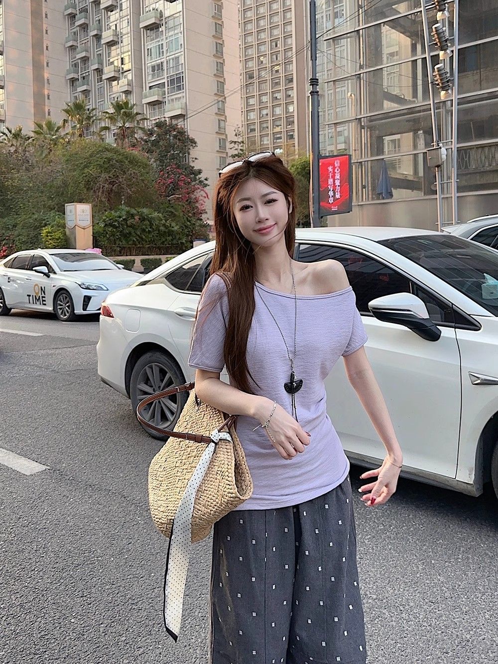 Korean casual design sense, niche and unique off-the-shoulder short-sleeved T-shirt for women, a chic summer waist-cinching and figure-hugging off-the-shoulder top pic 18