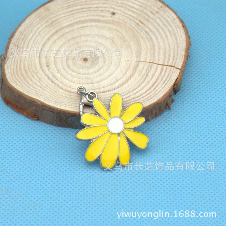 Pet zinc alloy bone pendants, exquisite and elegant pet dog tags, outdoor anti-loss pet store cat tags wholesale pic 19