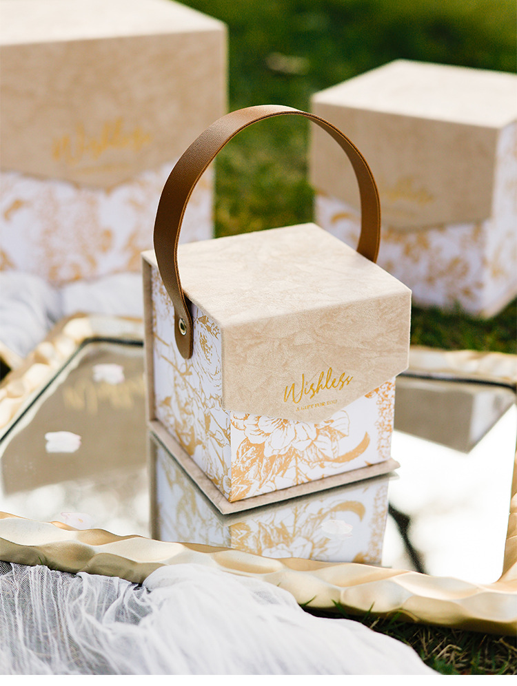 Wholesale hand-held souvenir gift boxes, wedding candy boxes, wedding Instagram Mid-Autumn Festival gift boxes, empty boxes, velvet gift boxes pic 22
