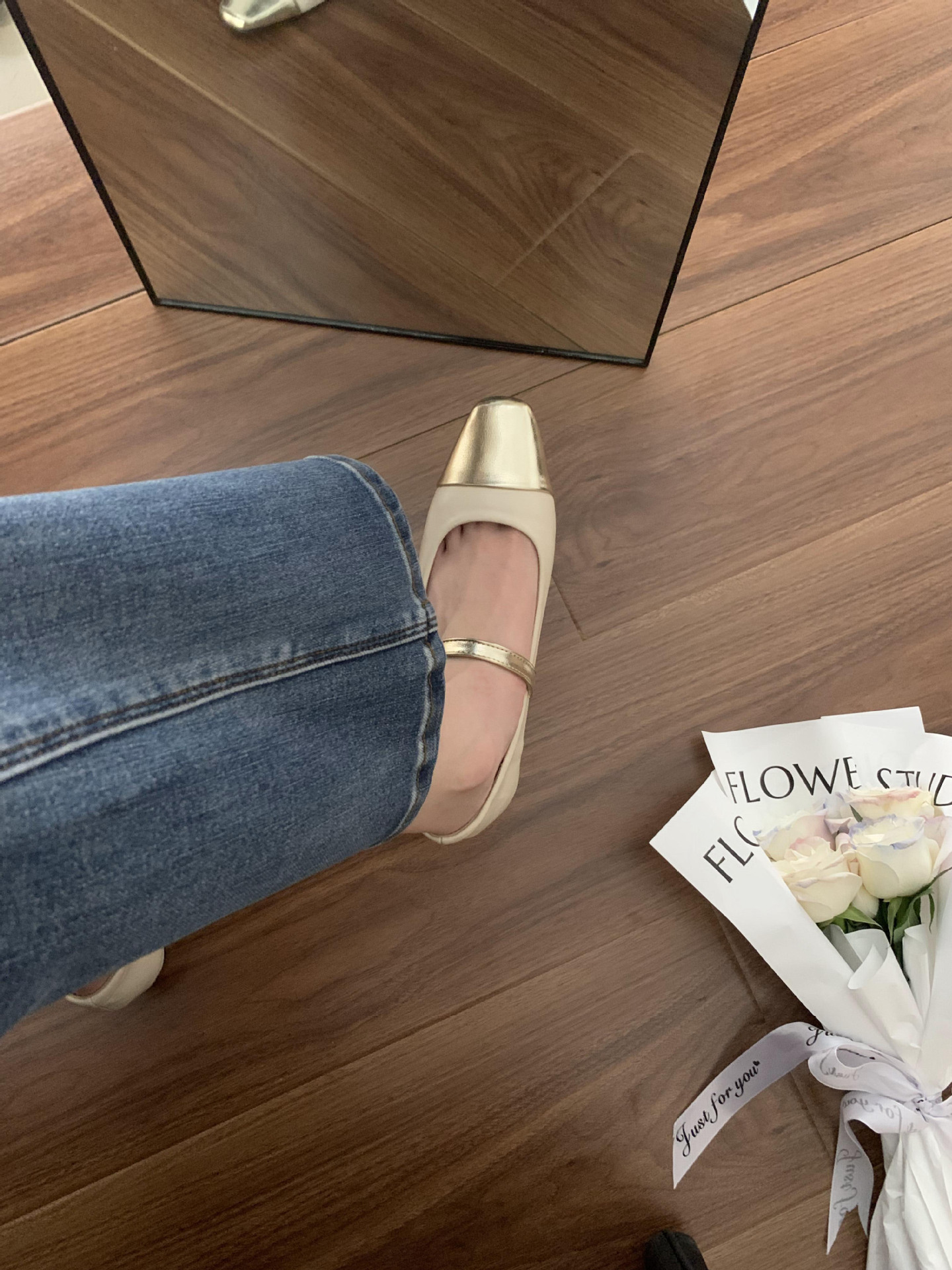 2023新款时尚方头全包百搭高跟鞋女法式拼色小香风平底玛丽珍鞋女详情1