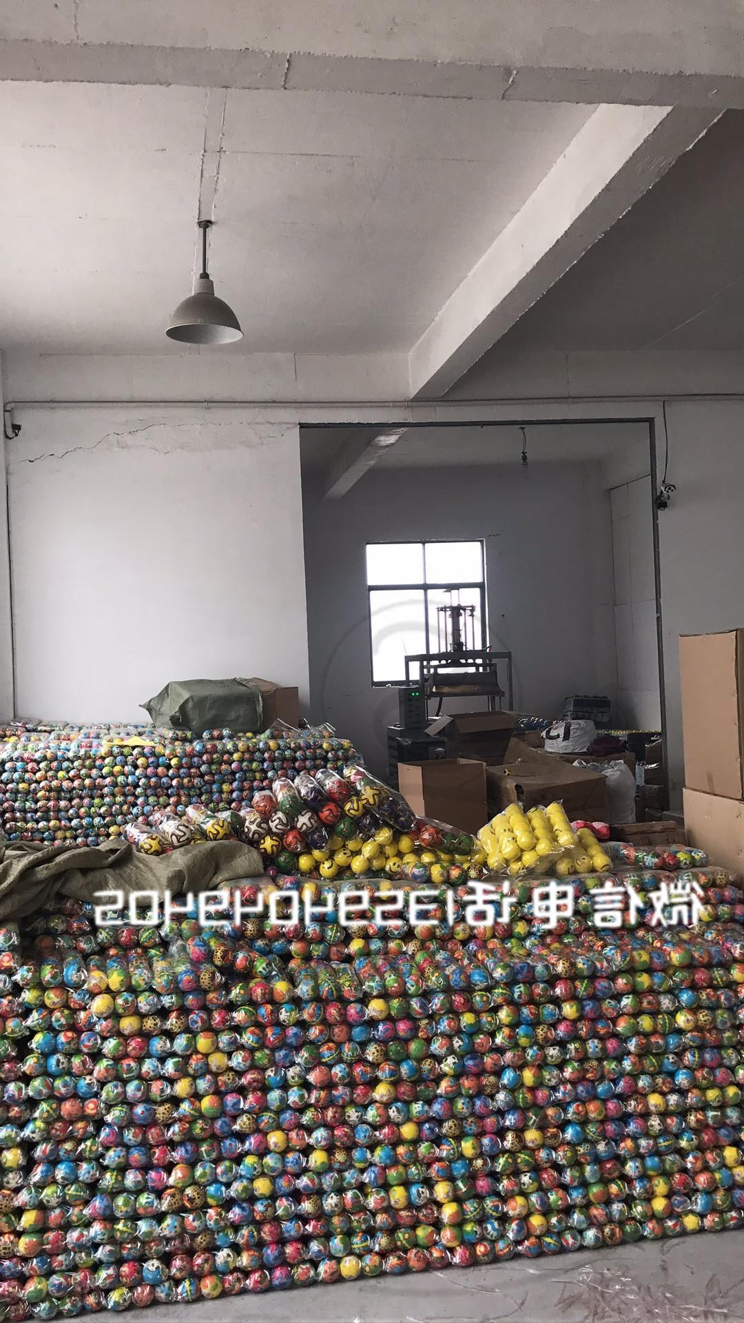Cross-border factory soft solid dice, pu foam sponge balls, rounded corner squares, large color pieces promotional game handicrafts pic 24