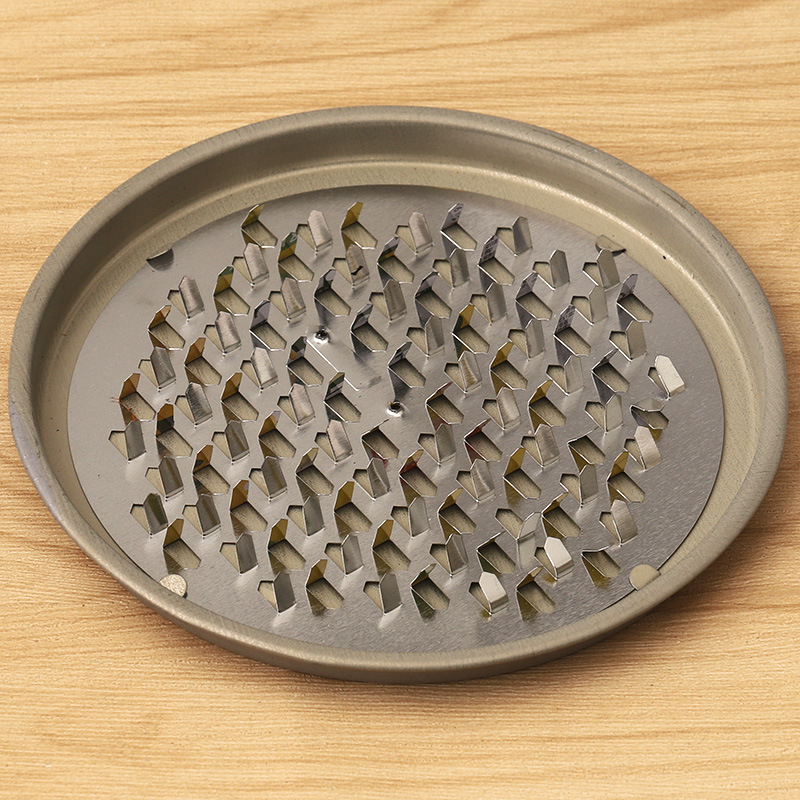 One-yuan store iron large nail mosquito repellent trays are selling well in summer. Mosquito repellent holders and racks are available for one or two yuan. Wholesale from street stalls pic 2