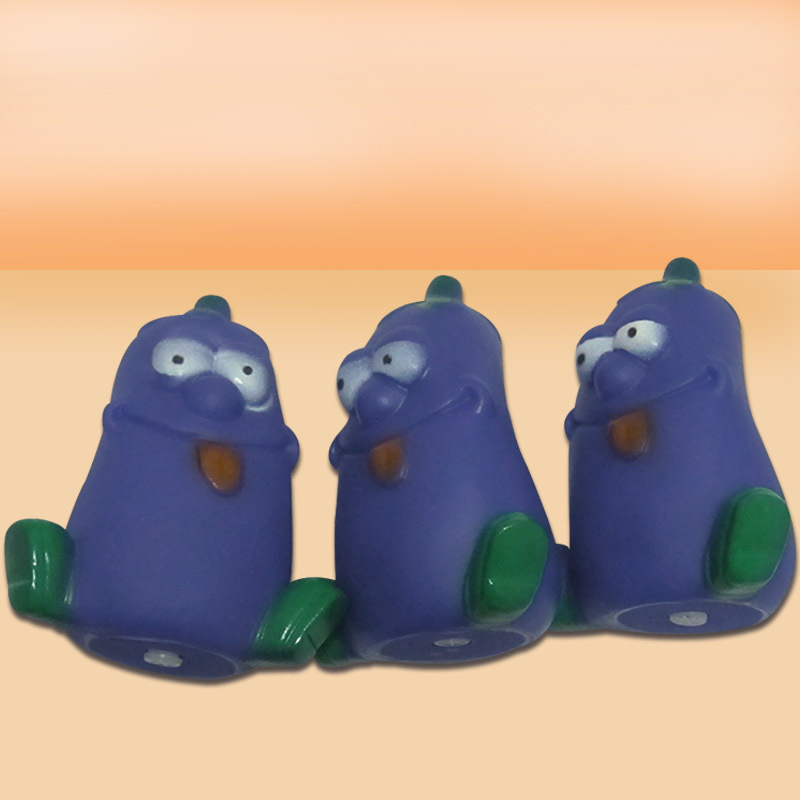 Hot-selling manufacturer wholesale rubber sound-making eggplant pet supplies, durable dog training toys pic 4