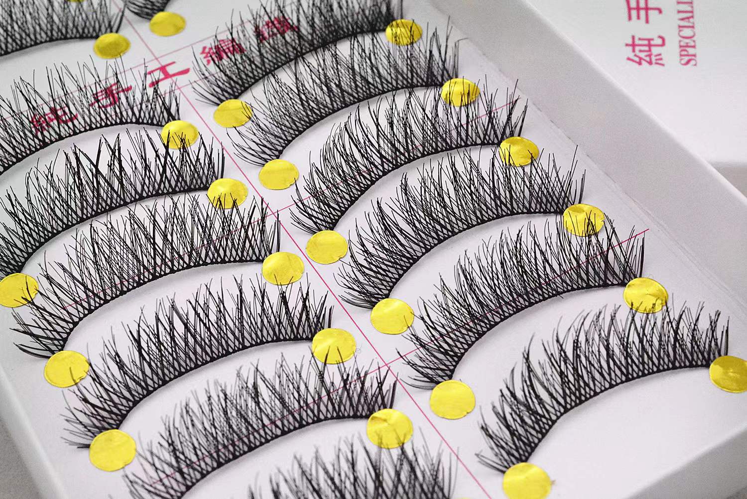 Taiwanese box set M14 false eyelashes, natural and realistic with crossed cotton thread stems, messy nude makeup style pic 1