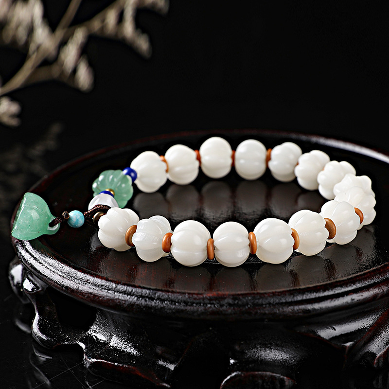 Natural white jade Bodhi root bracelet for women, charred cat claws, cute, ethnic style, fresh and niche bracelet for women, factory direct sales and wholesale of Bodhi bracelets, cultural and artistic bracelets, and cultural and artistic Buddhist beads pic 6