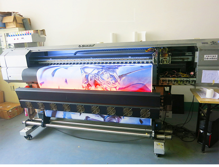 4734835813_505661485