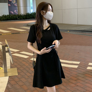 polo collar slimming and form-fitting shoulder T-shirt for women, short sleeve, pure and hot girl, short design with a cinched waist, top for summer pic 1