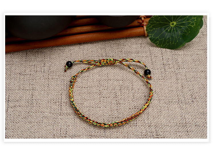 简约款手工编织平结红绳手链可调节抽拉情侣款五色线手绳批发详情6