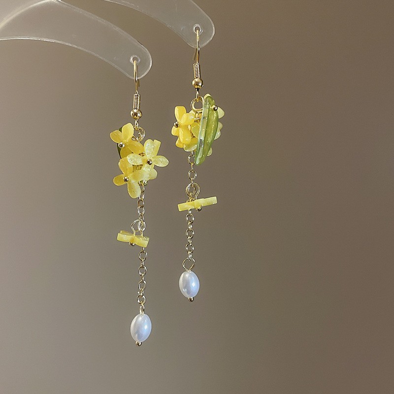 Silver needle yellow flower tassel stud earrings, super fairy-like spring and summer sweet earrings, fashionable, light luxury and high-end earrings for women pic 19