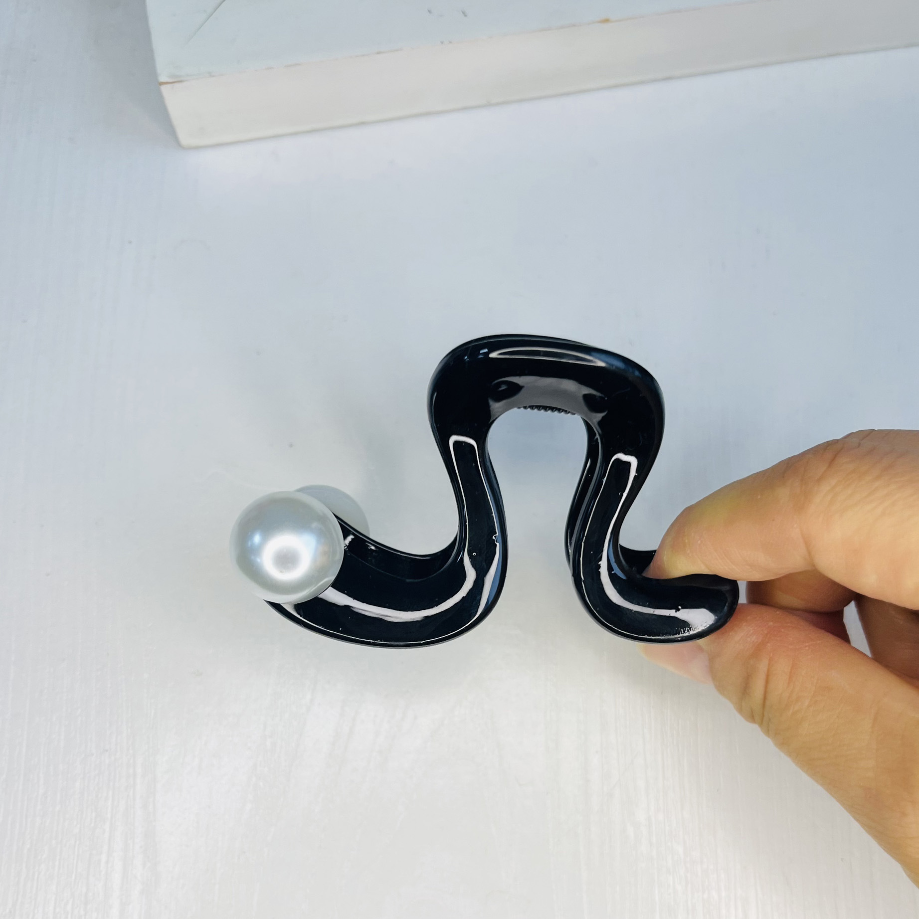 The 2025 National Trend series hairpins feature a niche design with geometric leopard print pearl hairpins, exuding a feminine and high-end charm. They are medium-sized semi-clip headwear pic 34