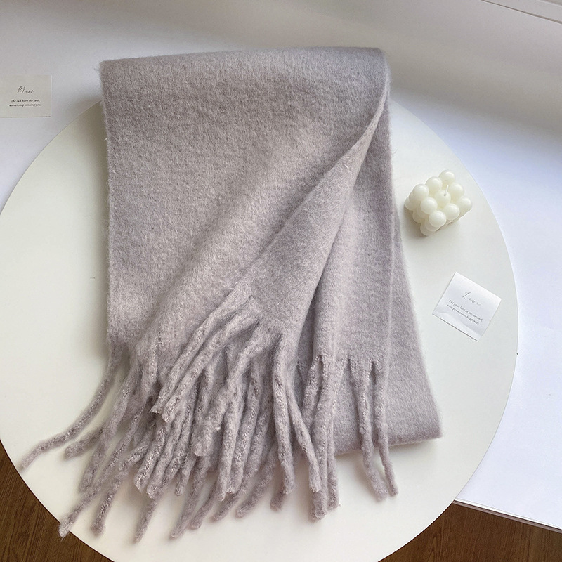 This winter Korean version of the export-oriented scarf is versatile. It features a thick and enlarged solid color shawl made of mohair, exuding a high-end and warm vibe pic 15