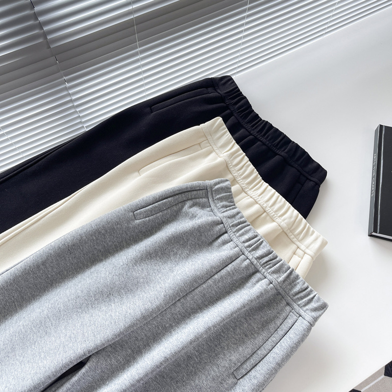 Beige fleece and thickened casual sweatpants for women, loose and slimming cotton pants, soft and warm radish pants pic 6