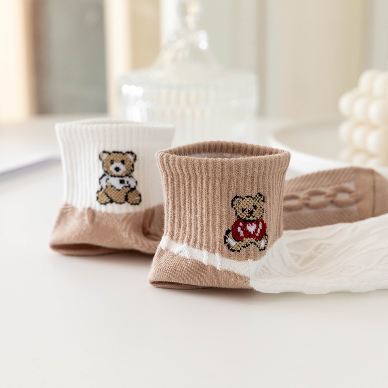 Short love bear cute cartoon calcetines deportivos para mujeres primavera/otoño calcetines para niñas calcetines al por mayor colegial viento calcetines de boca rasa calcetines de piso una pieza de repuesto calcetines pic 20